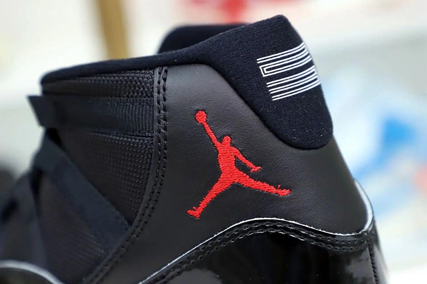 RETRO AIR JORDAN 2019 Kimikick 'BRED' 11 0419